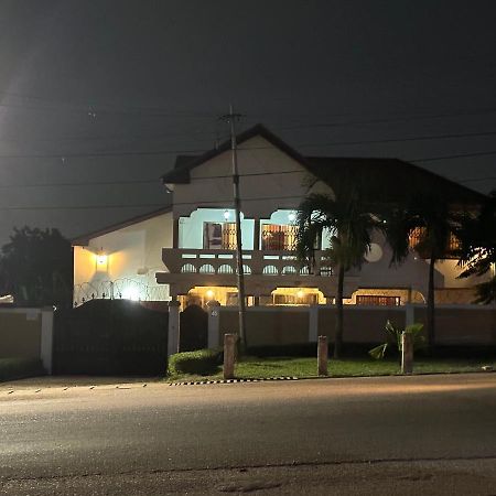 D Barfi Guesthouse, Excellent Location Kumasi Kültér fotó