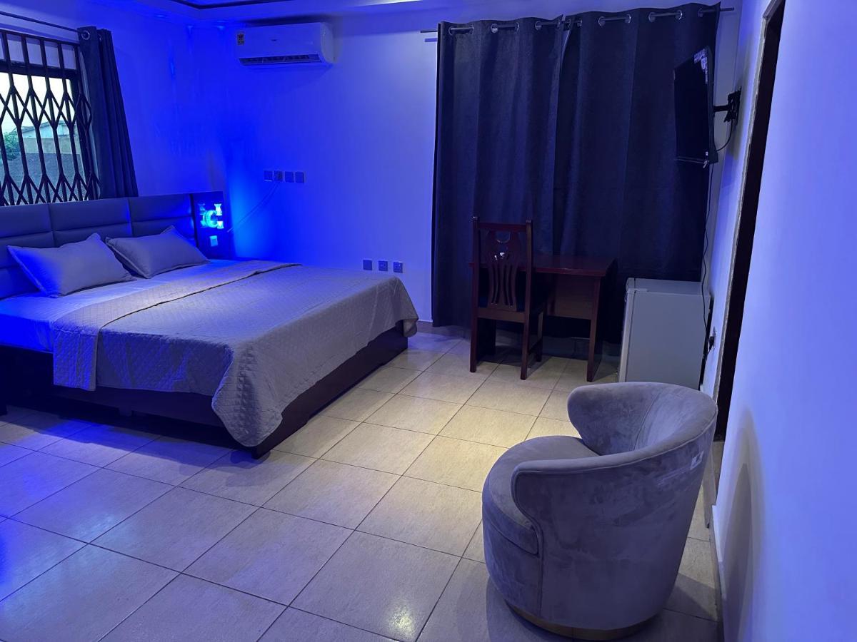 D Barfi Guesthouse, Excellent Location Kumasi Kültér fotó